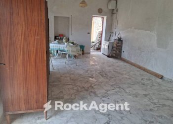 Cucina - Casa indipendente vico Mancini, Gioiosa Ionica - foto 2