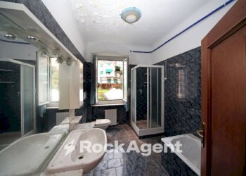 Bagno - Trilocale via San Quirico, 109, Genova (zona Bolzaneto) - foto 14