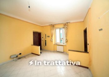 Ufficio - Three-room apartment via San Quirico, 109, Genova (neighborhood Bolzaneto) - photo 1