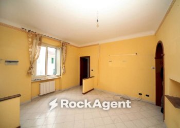 Cucina - Three-room apartment via San Quirico, 109, Genova (neighborhood Bolzaneto) - photo 3