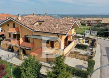 Foto 70 - Casa semi indipendente Via Europa, Loreto Aprutino - foto 70