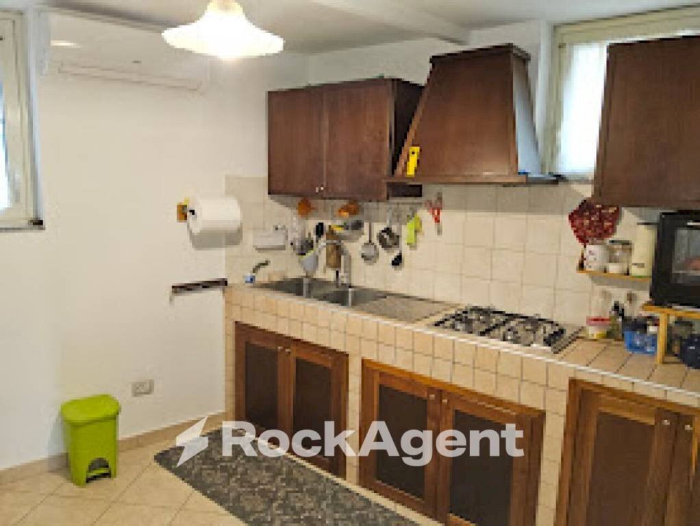 Cucina - Casa indipendente Gioiosa Ionica - foto 2