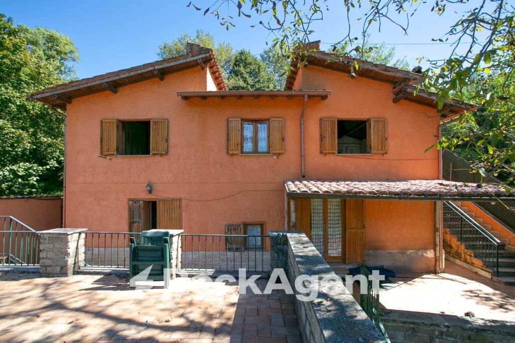 Facciata - Villa contrada Morano, Genazzano - foto 1