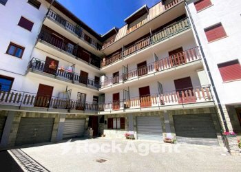 Facciata - Bilocale via Einaudi, 15, Bardonecchia - foto 3