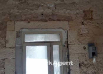 Cantina - Negozio via Cesare Battisti, 12, Carmiano - foto 34