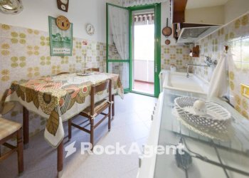 Cucina - Quadrilocale via della Benedicta, Genova (zona Voltri) - foto 13