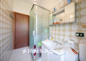 Bagno - Quadrilocale via della Benedicta, Genova (zona Voltri) - foto 16