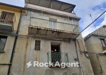 Facciata - Casa indipendente via Giacomo Leopardi, 36, Gioiosa Ionica - foto 2