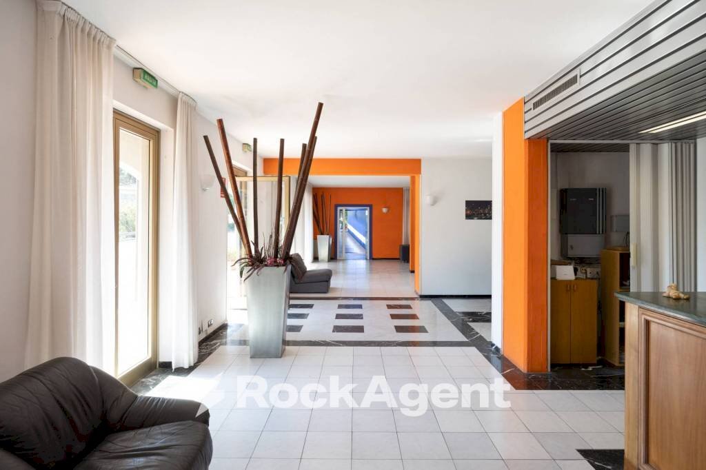 Salone - Hotel via per Camaiore, 33, Pescaglia - foto 2