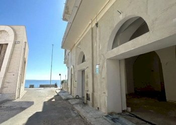 Foto 2 - Commercial Premises via russo, Gallipoli - photo 2