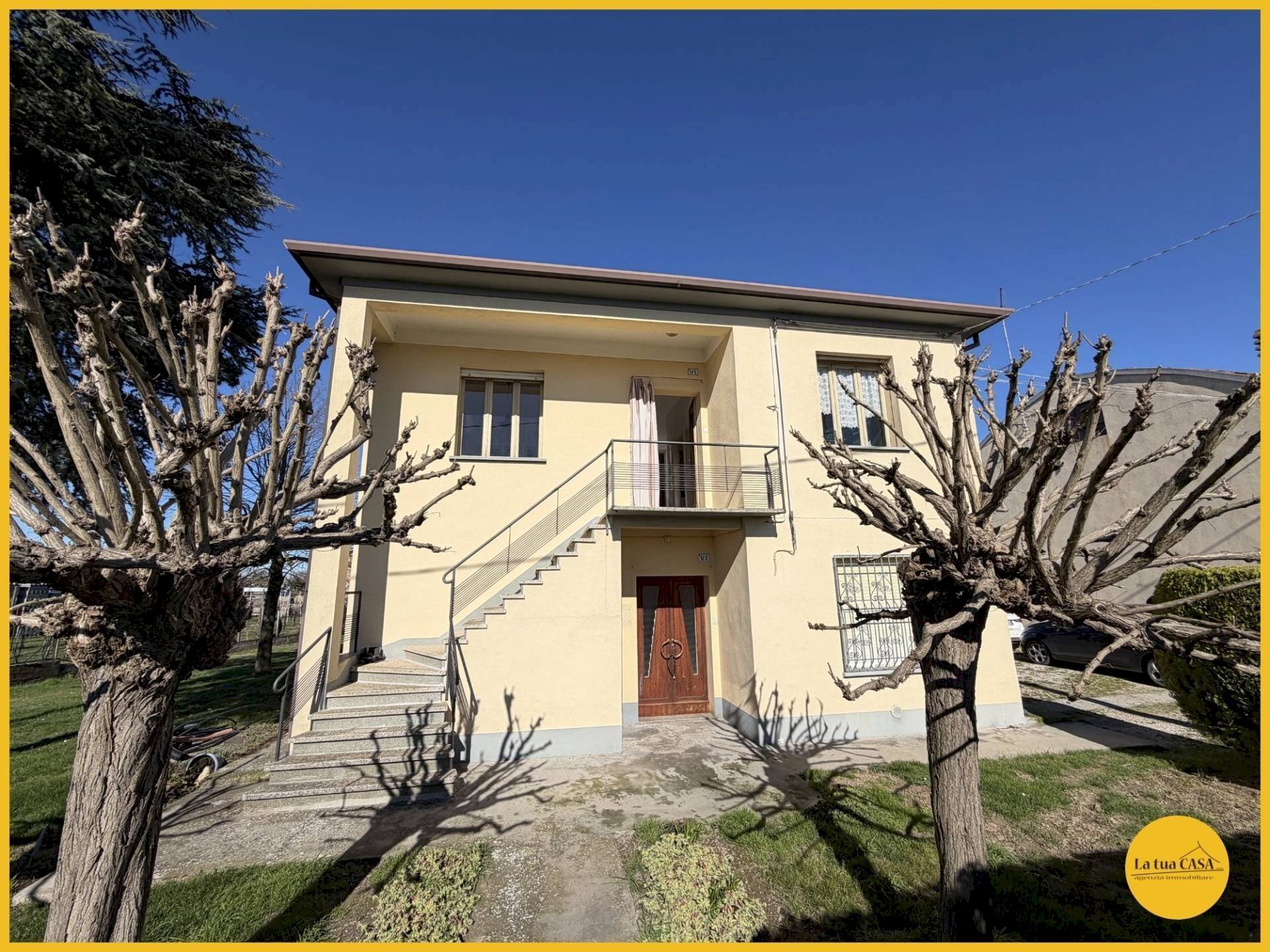 Foto 1 - Villa a Schiera Via Castello
 
1/2, Argenta - foto 1
