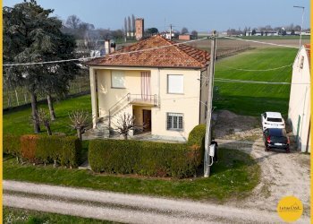 Foto 1 - Terraced Villa Via Castello
 
1/2, Argenta - photo 1