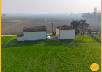 Foto 4 - Terraced Villa Via Castello
 
1/2, Argenta - photo 4