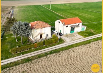 Foto 18 - Terraced Villa Via Castello
 
1/2, Argenta - photo 18