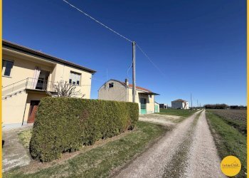 Foto 21 - Terraced Villa Via Castello
 
1/2, Argenta - photo 21