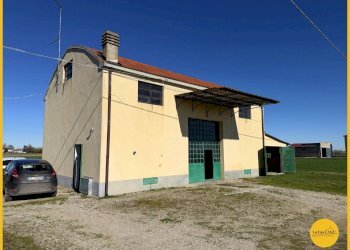 Foto 69 - Terraced Villa Via Castello
 
1/2, Argenta - photo 69