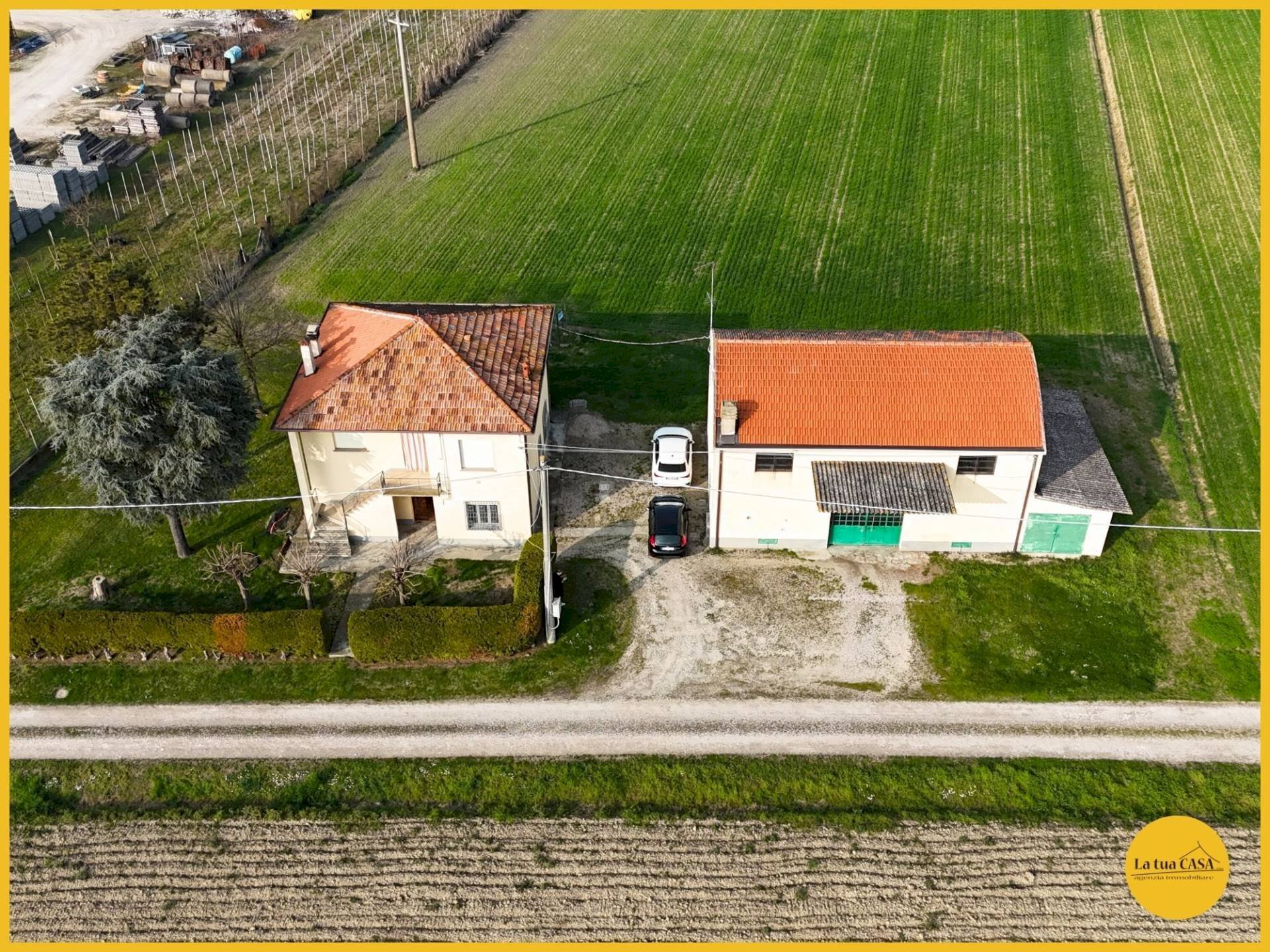 Foto 1 - Independent house Via Castello
 
1/2, Argenta - photo 1