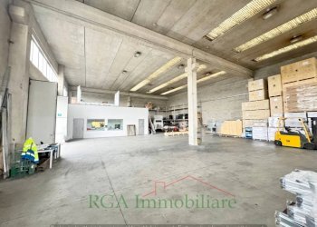Interno non residenziale - Capannone via Lombardia, Torre Boldone - foto 1