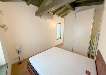 Camera da letto - Two-room apartment via Broseta, 3, Bergamo - photo 8