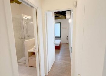 Corridoio - Two-room apartment via Broseta, 3, Bergamo - photo 13