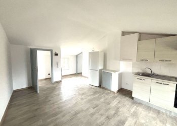 soggiorno con cucina a vista - Three-room apartment via San Ruffillo, San Lazzaro di Savena - photo 4