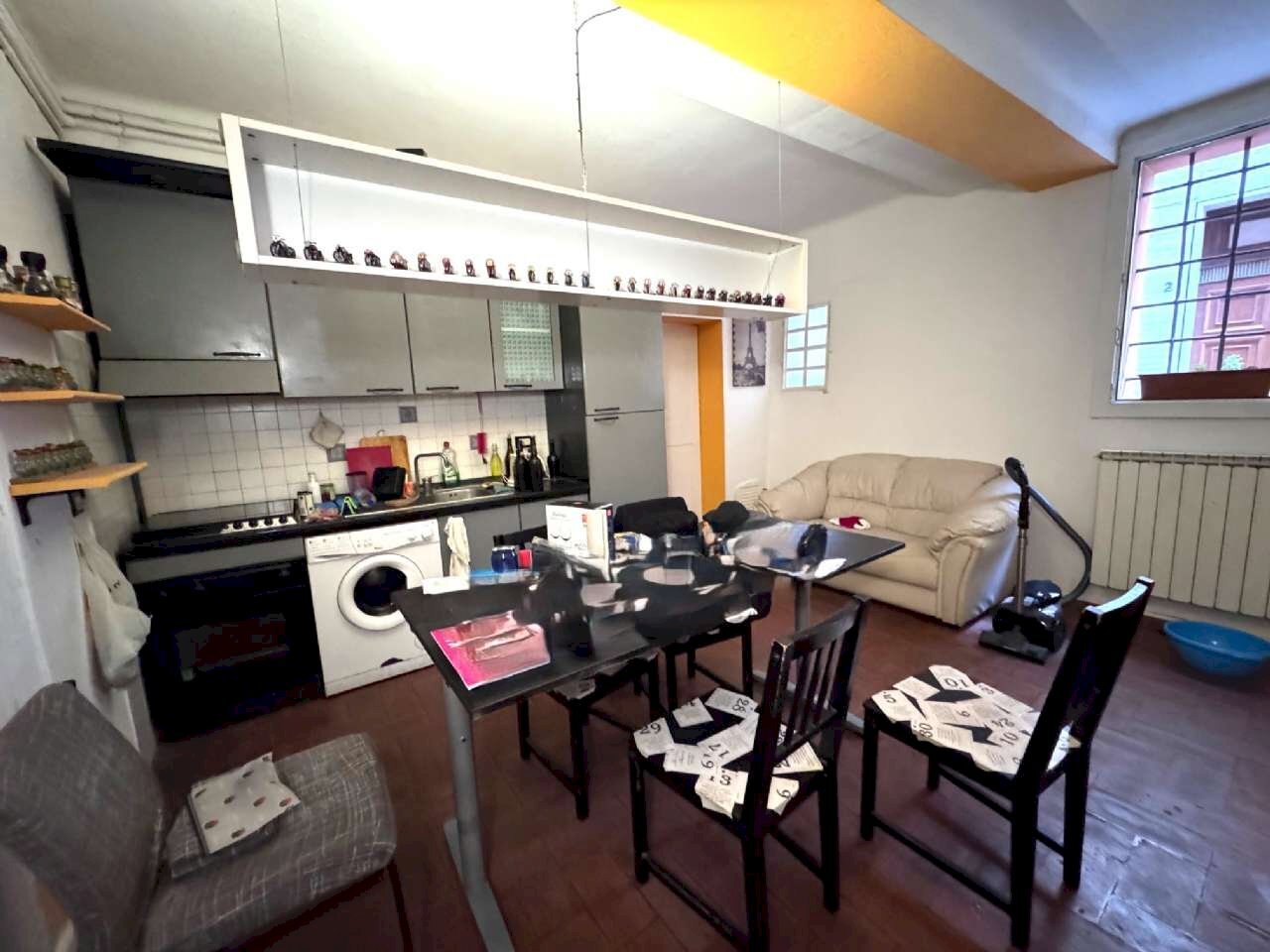 soggiorno - Bilocale vicolo Malgrado, Bologna (zona Centro Storico) - foto 1