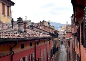 viste - Trilocale via Rialto, Bologna (zona Centro Storico) - foto 1