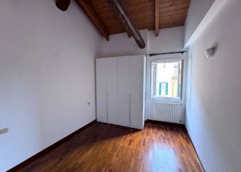 camera da letto - Trilocale via Rialto, Bologna (zona Centro Storico) - foto 20