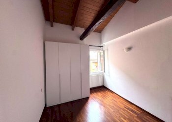 camera da letto - Trilocale via Rialto, Bologna (zona Centro Storico) - foto 21