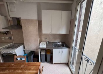 soggiorno - cucina a vista - Quadrilocale vicolo Malgrado, Bologna (zona Centro Storico) - foto 3