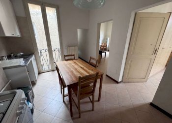 soggiorno - cucina a vista - Quadrilocale vicolo Malgrado, Bologna (zona Centro Storico) - foto 4