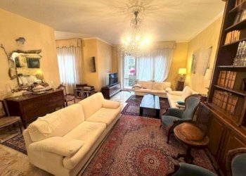 Soggiorno - Appartamento via Bellacosta, Bologna (zona Colli) - foto 3