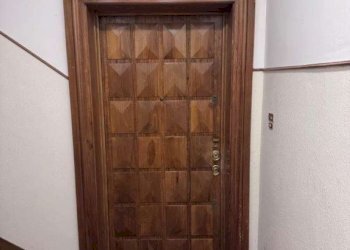 porta appartamento - Appartamento via Bellacosta, Bologna (zona Colli) - foto 21