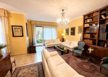 Soggiorno - Appartamento via Bellacosta, Bologna (zona Colli) - foto 1