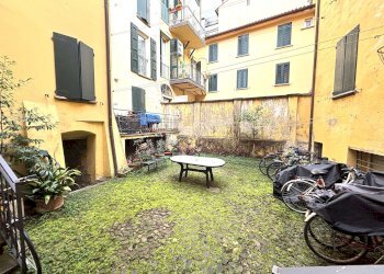 giardino condominiale - Bilocale via Cartoleria, Bologna (zona Centro Storico) - foto 14