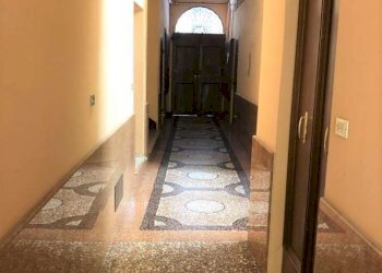 parti comuni - Bilocale via Cartoleria, Bologna (zona Centro Storico) - foto 15