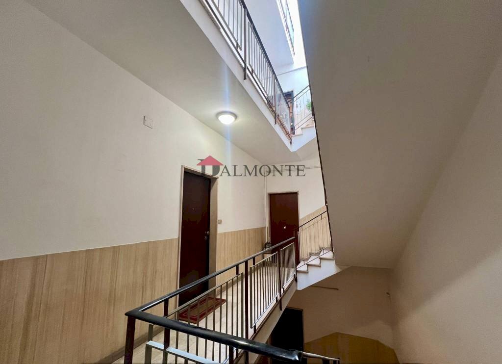 Interno palazzo - Trilocale via Pasubio, Bologna (zona Saffi) - foto 2