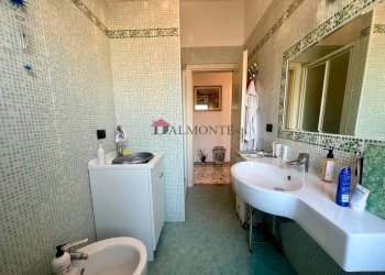 Bagno - Three-room apartment via Pasubio, Bologna (neighborhood Saffi) - photo 17