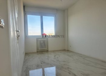 Camera da letto - Quadrilocale via Roselle, Bologna (zona Mazzini) - foto 11