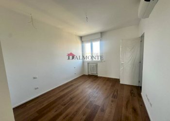 Camera da letto - Quadrilocale via Roselle, Bologna (zona Mazzini) - foto 32