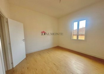 Camera da letto - Appartamento via Giuseppe Crespi, Bologna (zona Bolognina) - foto 8