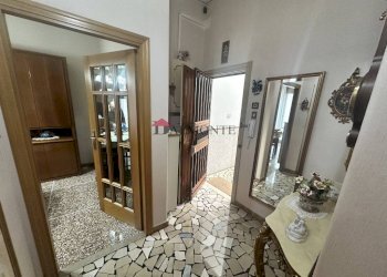 Ingresso - Trilocale via Luca Signorelli, Bologna (zona Mazzini) - foto 3