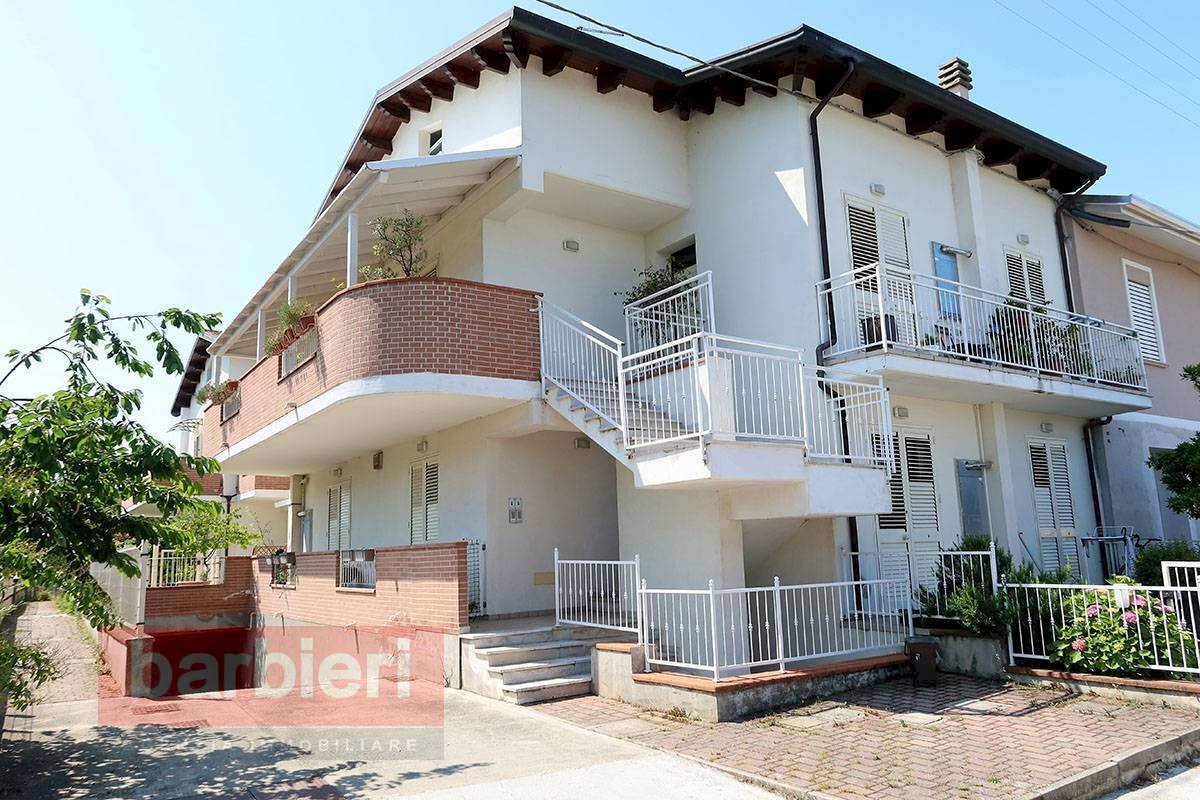 Foto 1 - Quadrilocale Via Orfanelle
 
4, Ravenna - foto 1