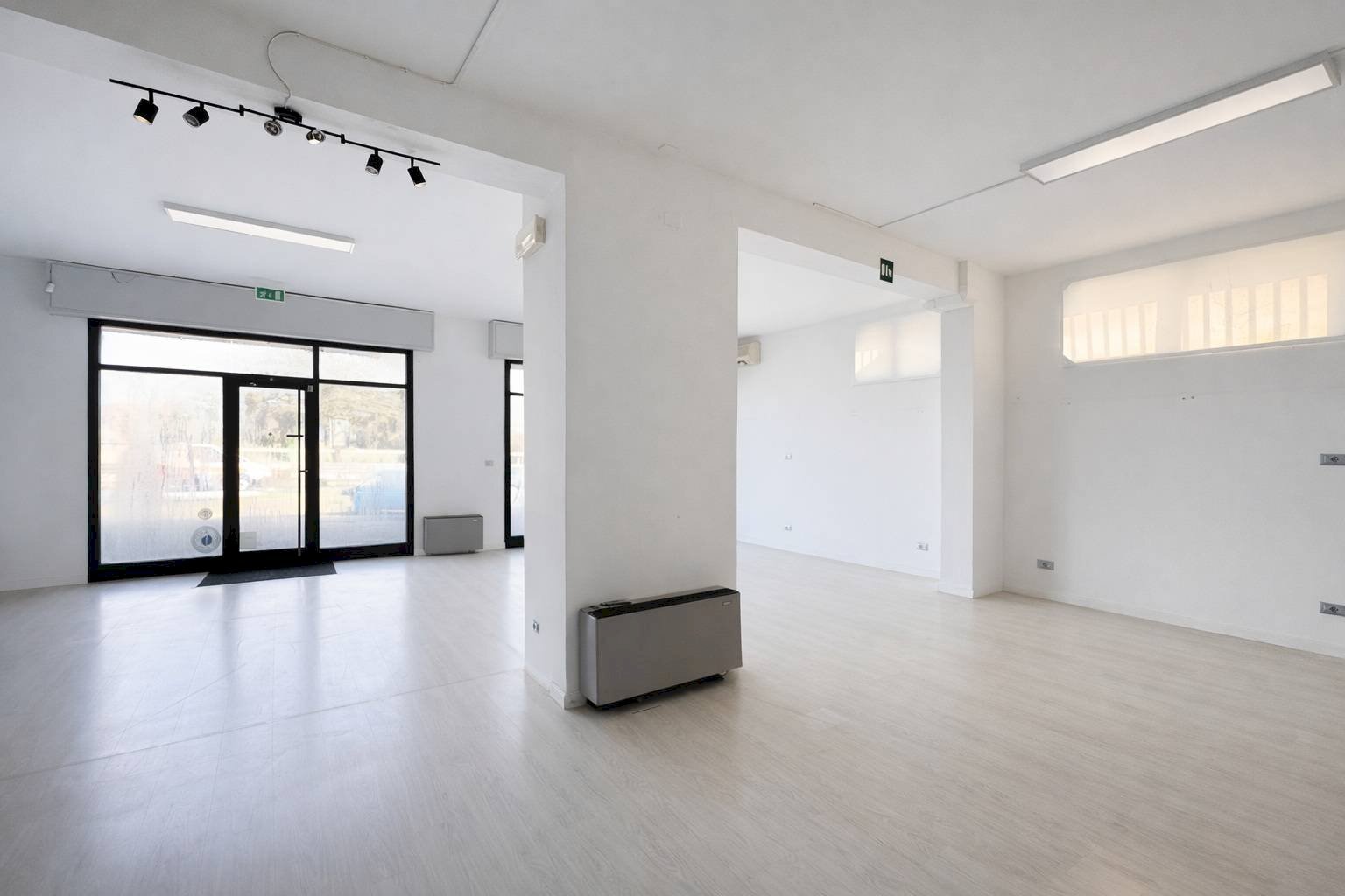 Foto 1 - Locale Commerciale Via Modena
 
109, Ferrara - foto 1