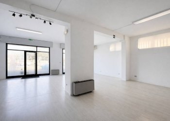 Foto 1 - Locale Commerciale Via Modena
 
109, Ferrara - foto 1