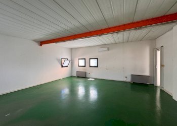 Foto 4 - Locale Commerciale Via Modena
 
109, Ferrara - foto 4