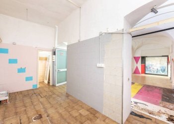 Interno non residenziale - Negozio via Giovanni Battista Campodonico, 54, Lavagna - foto 18