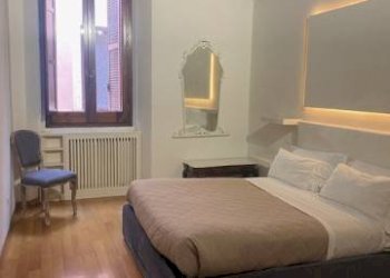 Camera da letto - Trilocale via dei Greci, Roma (zona Centro Storico) - foto 3
