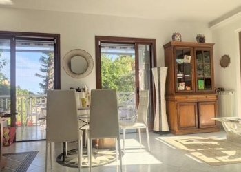 Salone - Villa a Schiera Lungomare Guglielmo Marconi, Santa Marinella - foto 1