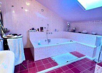 Bagno - Villa via del Fosso della Castelluccia, Roma - foto 32